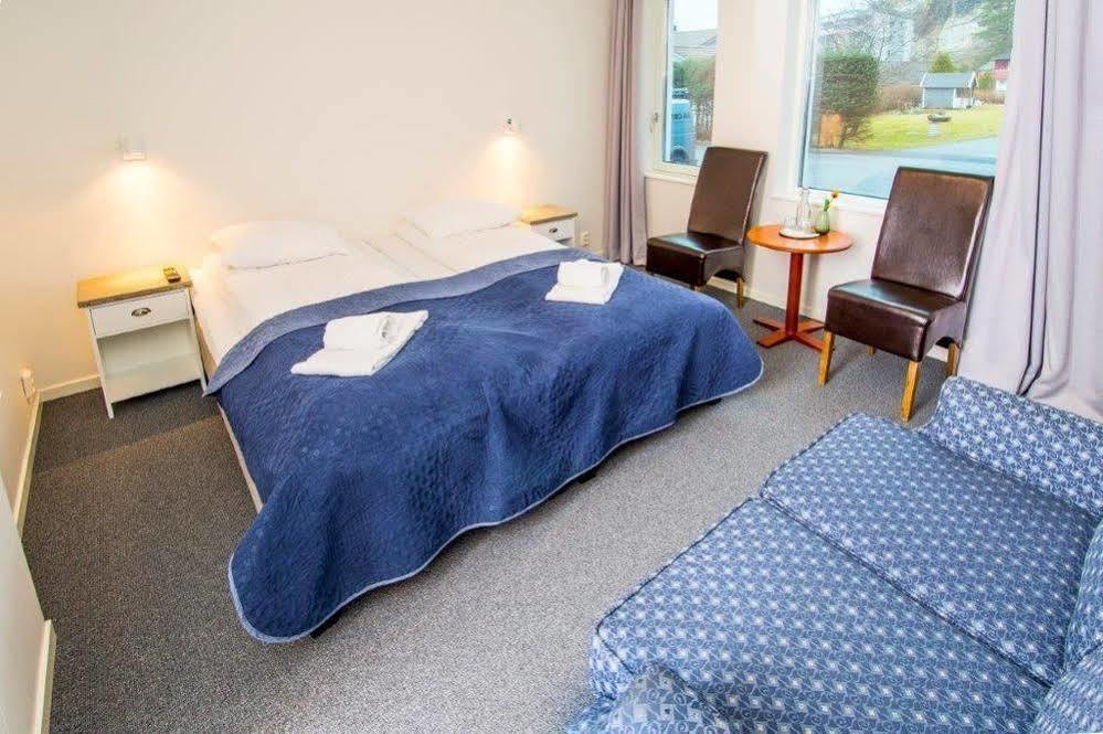 Kinn Hotell Florø Buitenkant foto